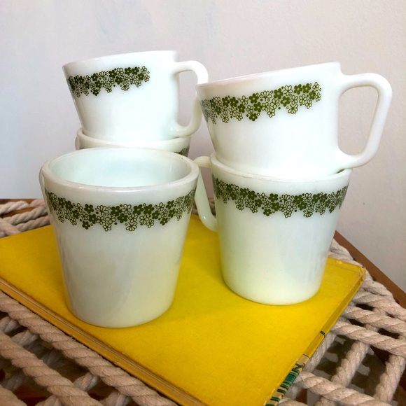 Vintage Pyrex Green Spring Blossom Mugs (5) - Picture 2 of 7